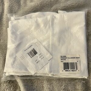 Beyond Yoga Perfect Illusion High waisted white